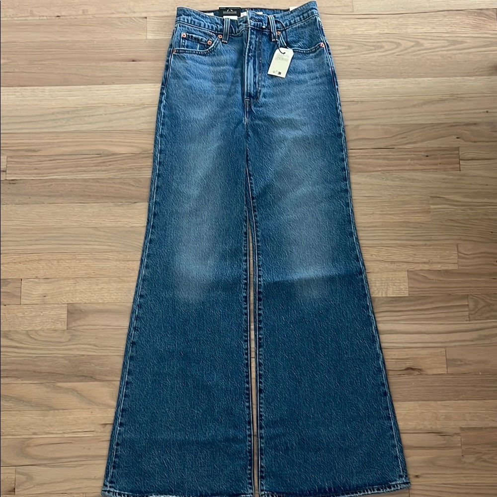 Levi’s Women's Jeans Ribcage Bell flare
